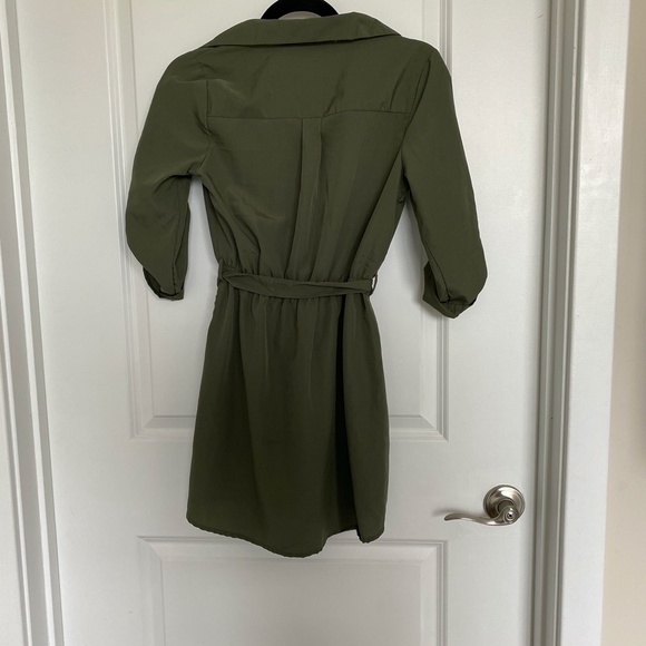 Indulge Green Cinched Collard 3/4 Sleeve Dress - Picture 2 of 4